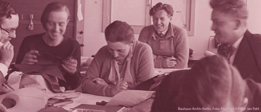 Photographie historique du Bauhaus associee au Lilly Reich Grant for Equality in Architecture